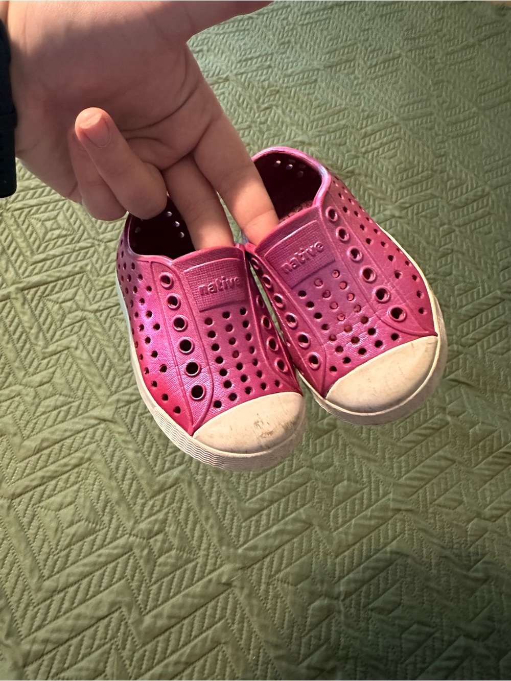 ⭐️5/$25⭐️ Native Kids Water Shoes in Bright Pink with White Toes